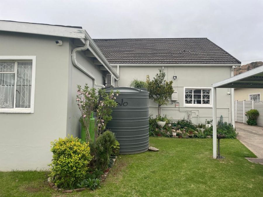 3 Bedroom Property for Sale in Top Town Eastern Cape